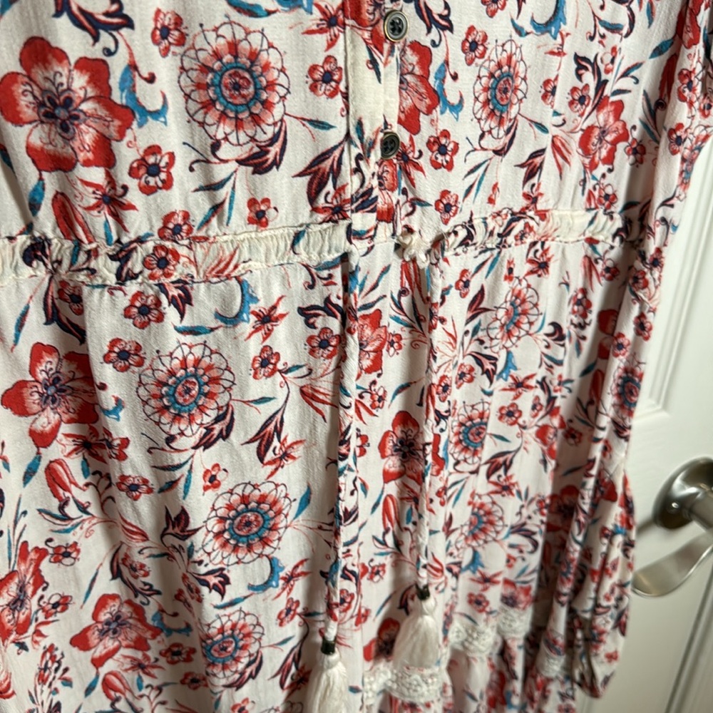 Dress - Picture 2 of 4
